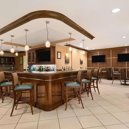 Hilton Garden Inn Dulles North Ашберн Экстерьер фото