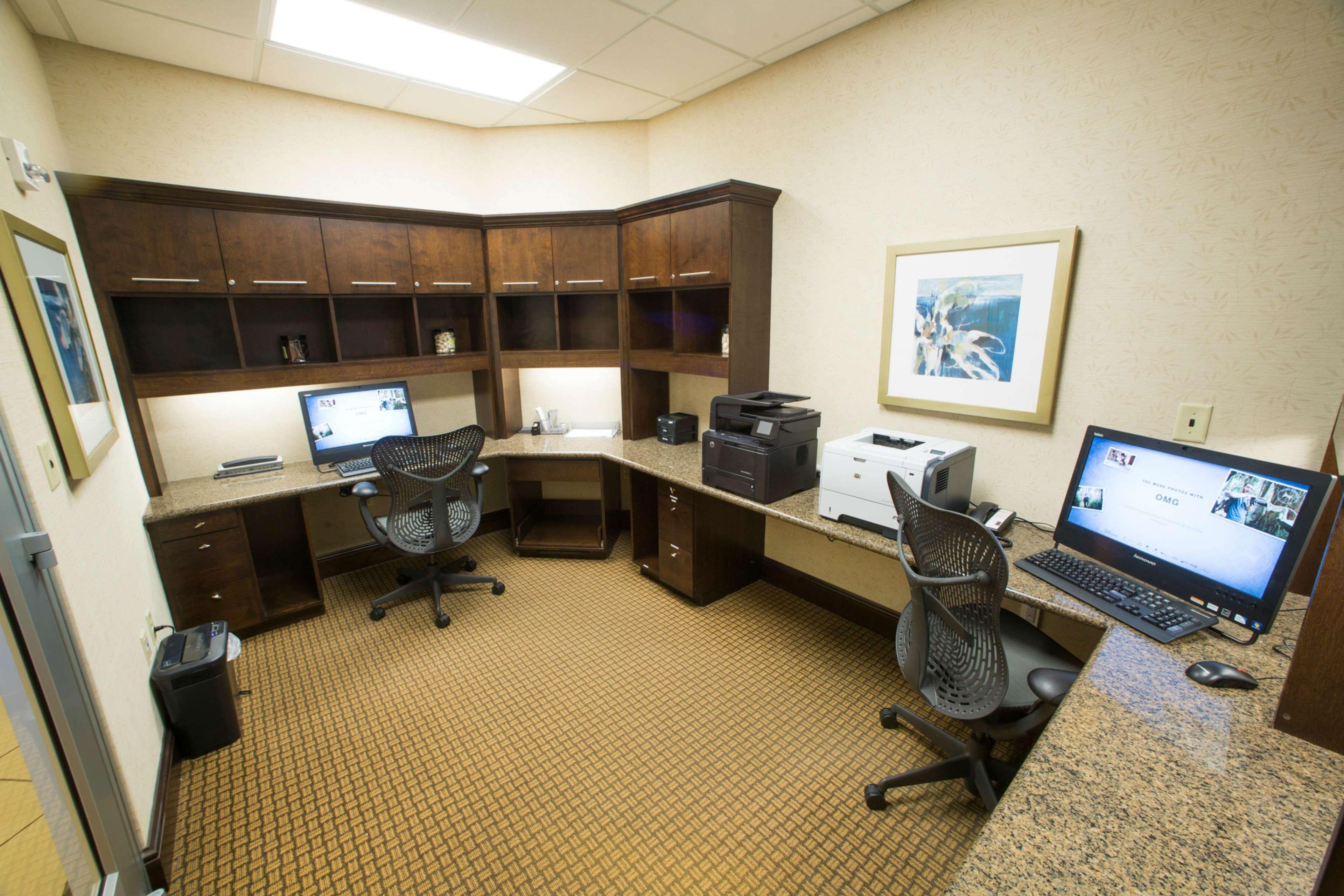 Hilton Garden Inn Dulles North Ашберн Экстерьер фото