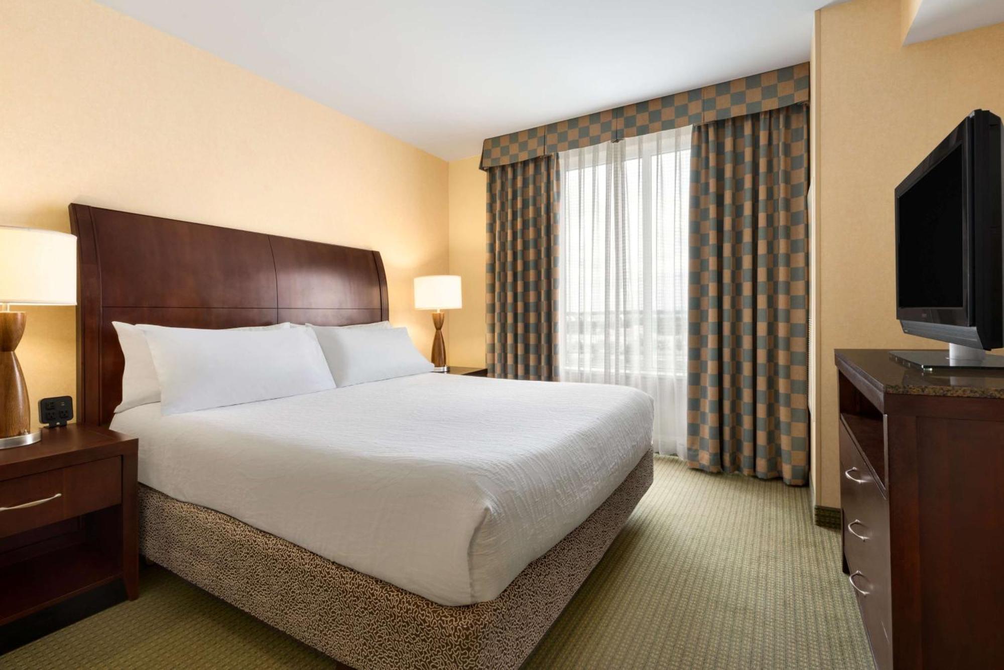 Hilton Garden Inn Dulles North Ашберн Экстерьер фото