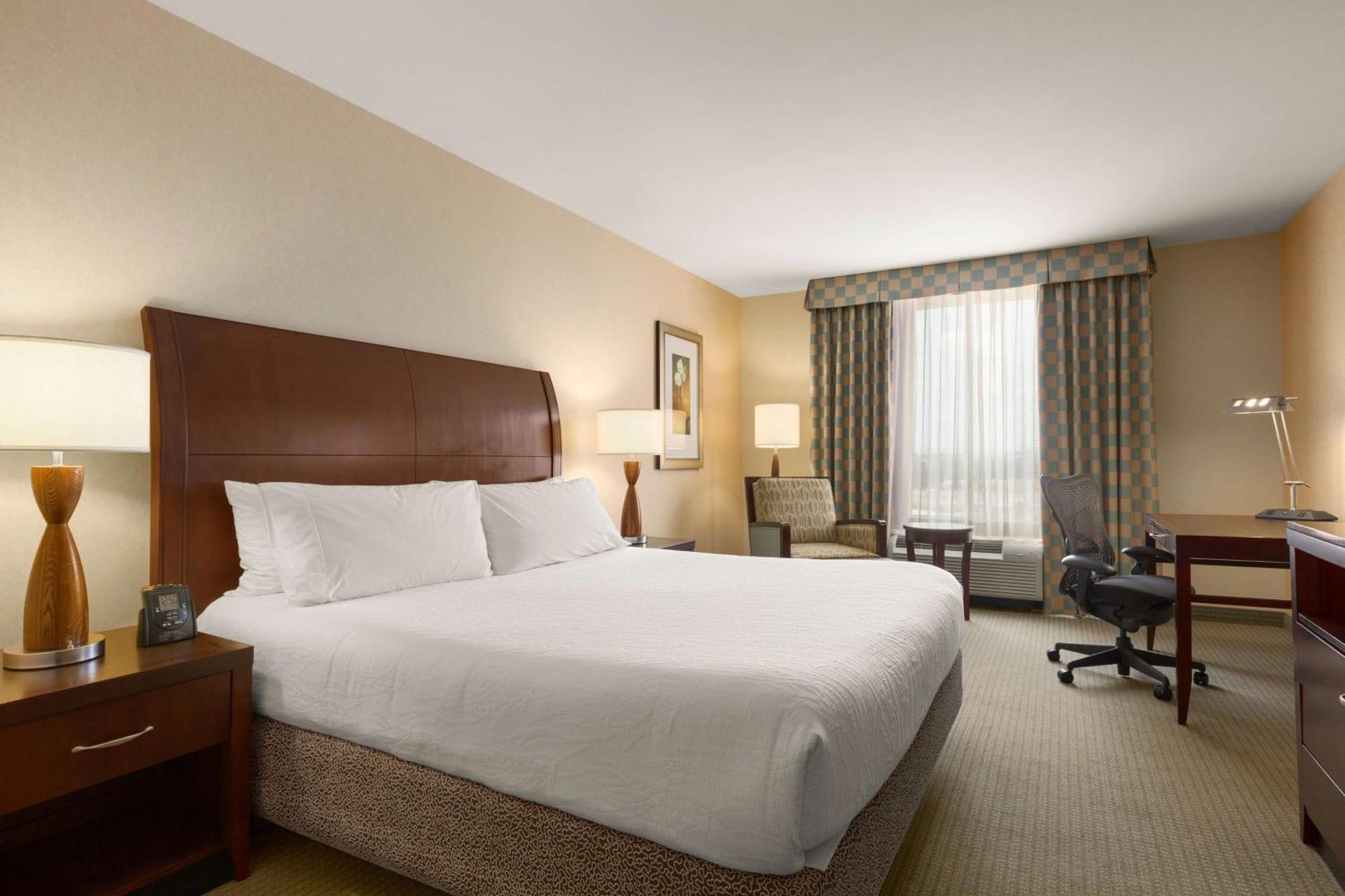 Hilton Garden Inn Dulles North Ашберн Экстерьер фото