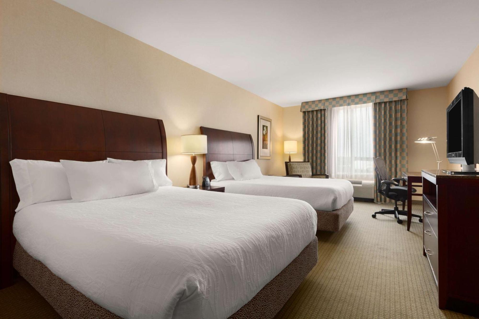 Hilton Garden Inn Dulles North Ашберн Экстерьер фото