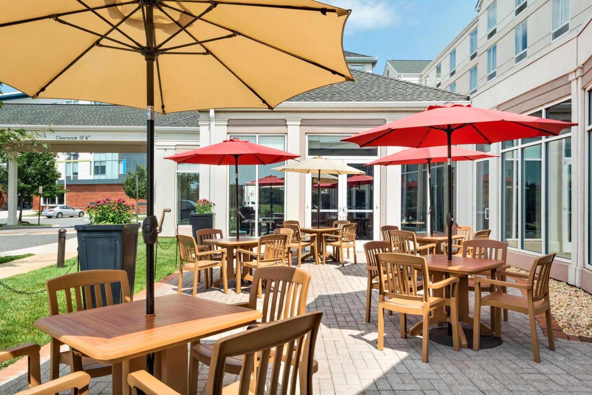 Hilton Garden Inn Dulles North Ашберн Экстерьер фото