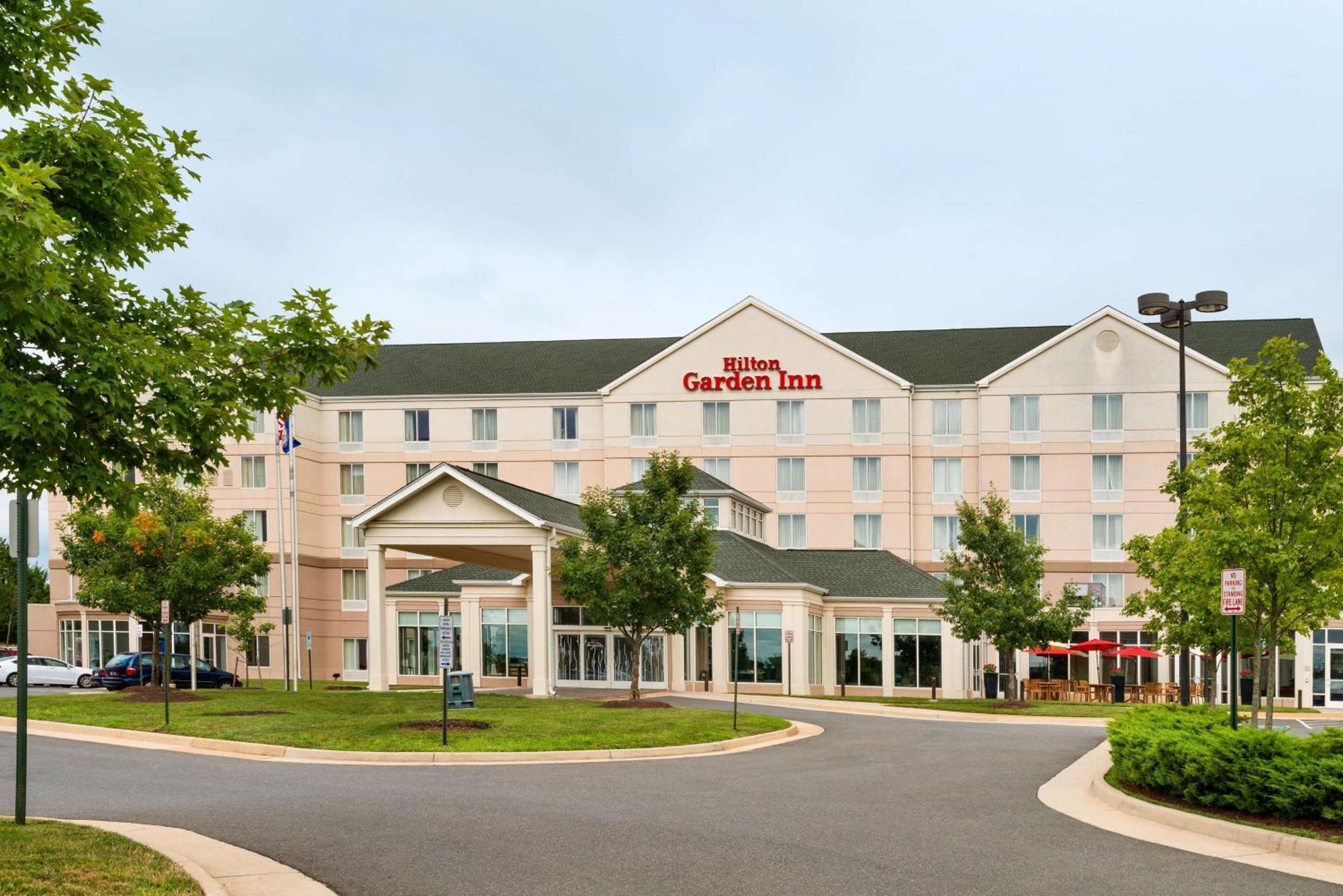 Hilton Garden Inn Dulles North Ашберн Экстерьер фото